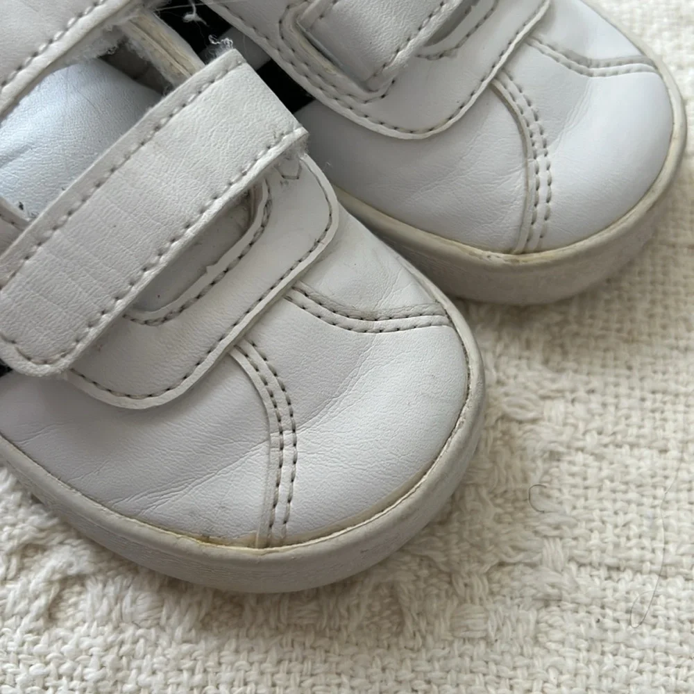 Adidas Kids White and Black Velcro Sneakers size 6K